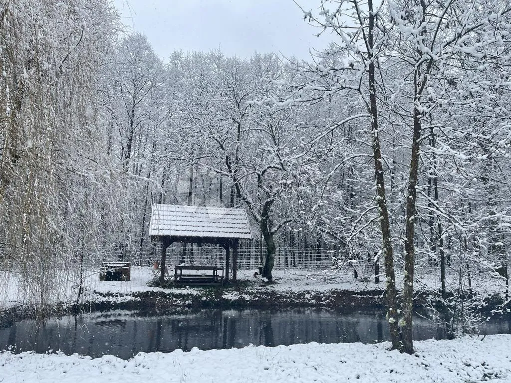 luksuzno novouređeni ranč - slika 42