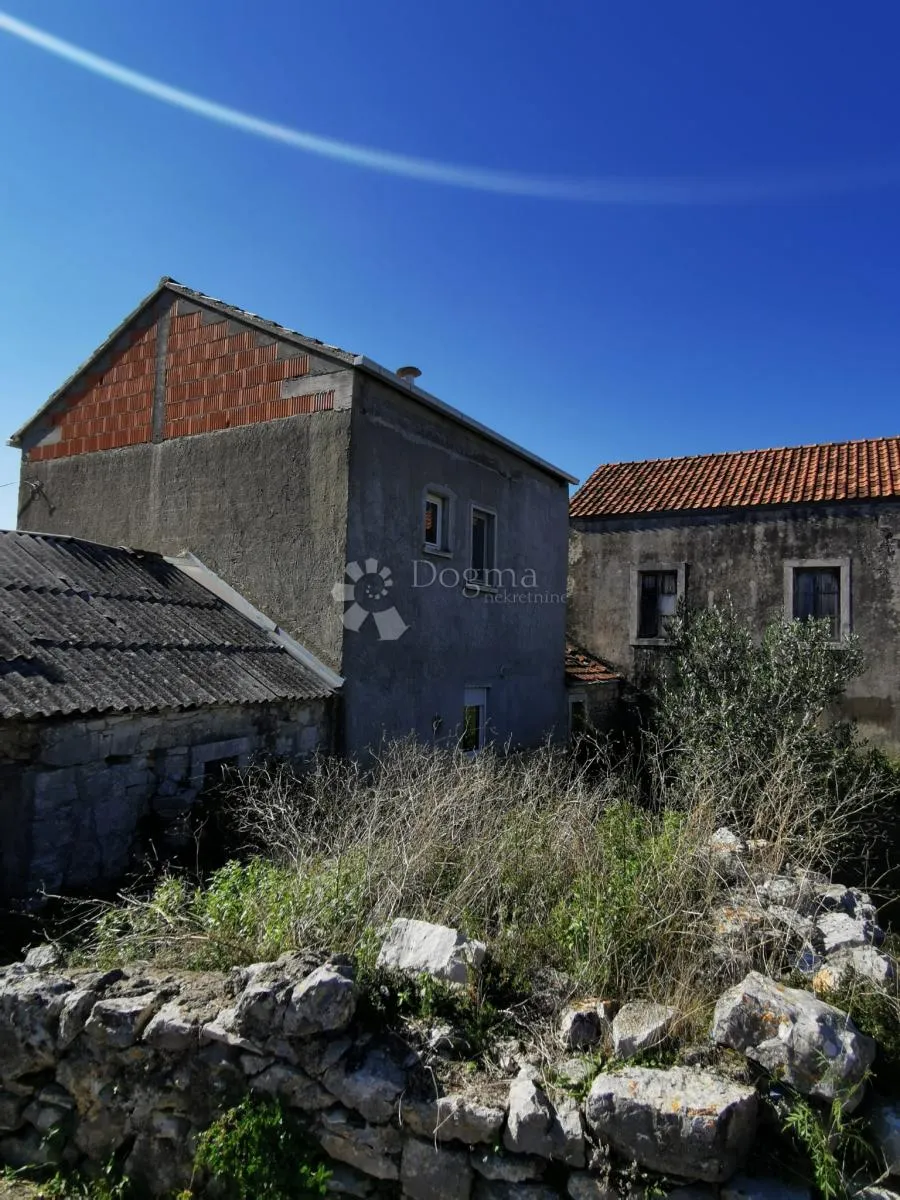 obiteljska stambena kuća useljiva odmah - prilika, hitno - slika 26