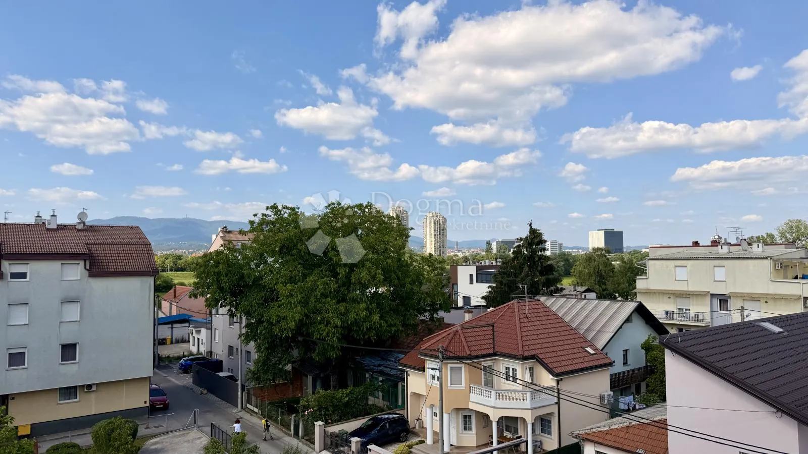 svijetao 4soban penthouse s terasama i parkingom - slika 21