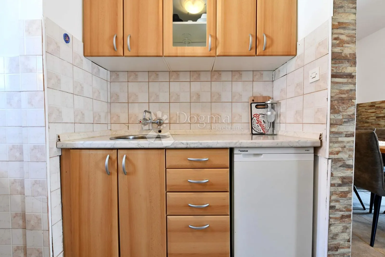 odlična kuća u saborskom - slika 12