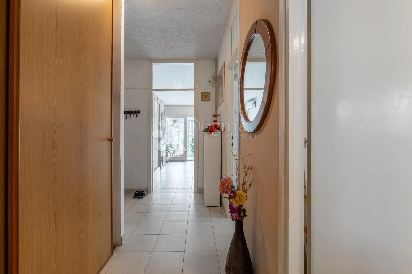škurinje -65m2 ,prvi kat balkon 2s+db - slika 9