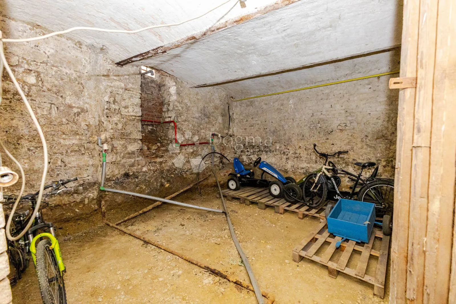 potkrovlje 133 m² u centru varaždina – investicijska prilika - slika 12