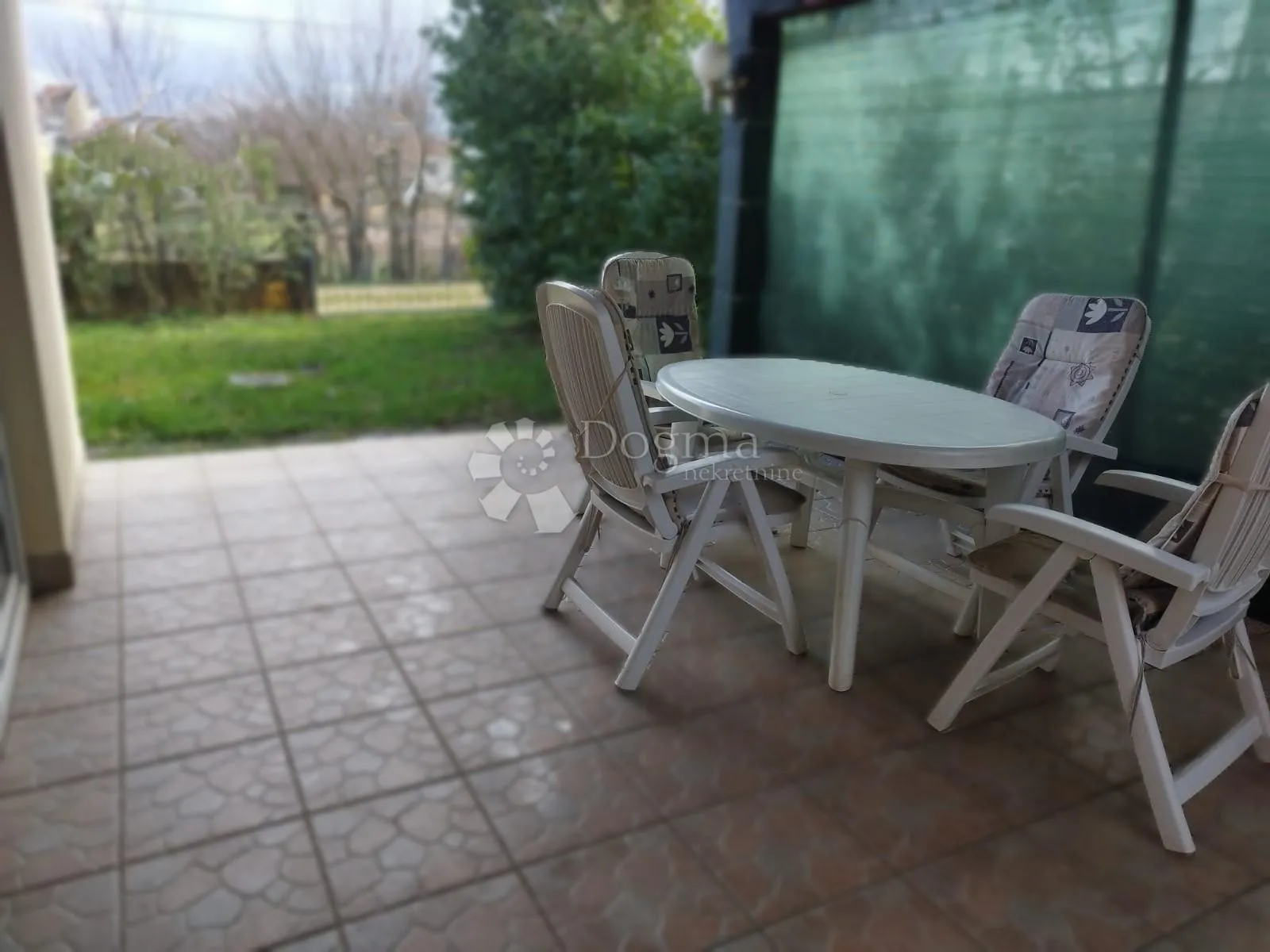 malinska - okolica - samostojeća prizemnica u mirnom okruženju - slika 10