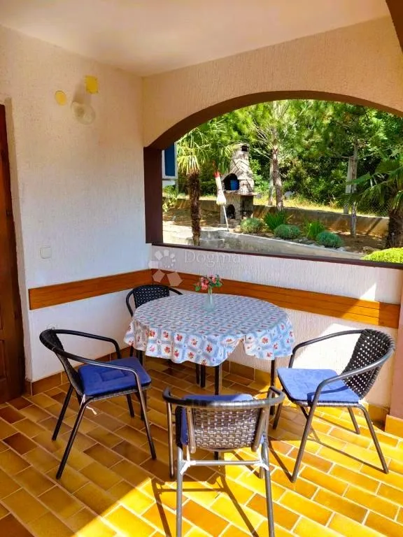 mediteranski dragulj: kuća s apartmanima i pogledom na more - slika 5