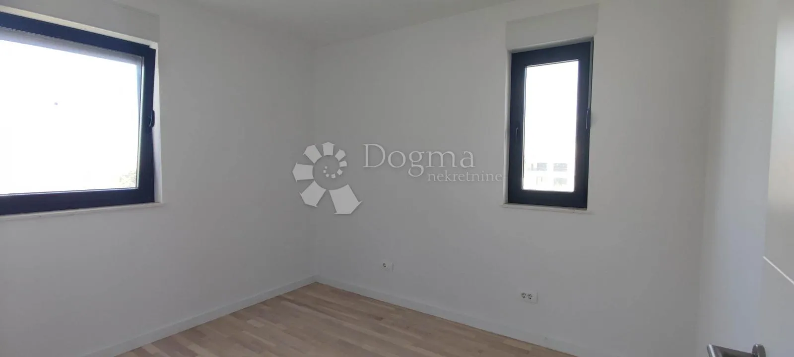 povljana, pag - prvi red uz more i predivan pogled - slika 11
