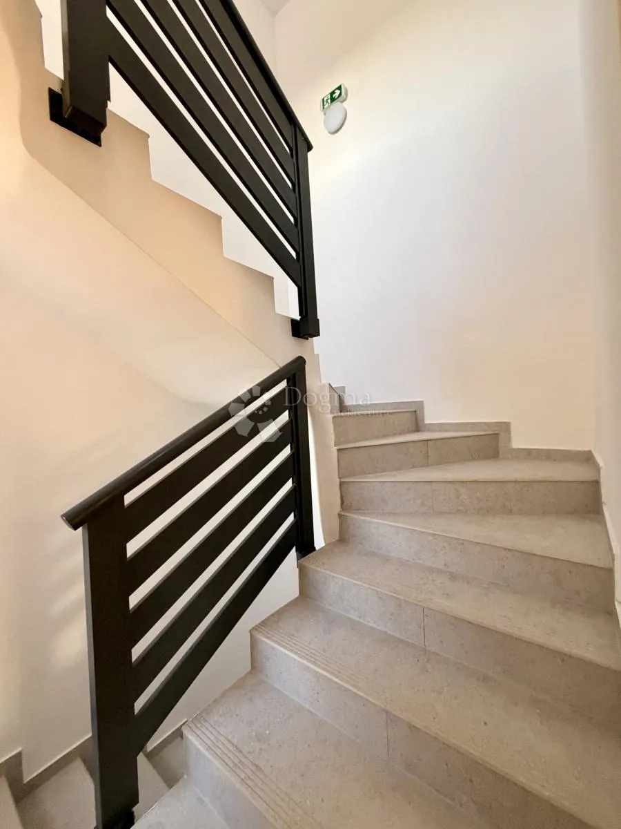 novogradnja 60m2 sa pogledom na more - slika 9
