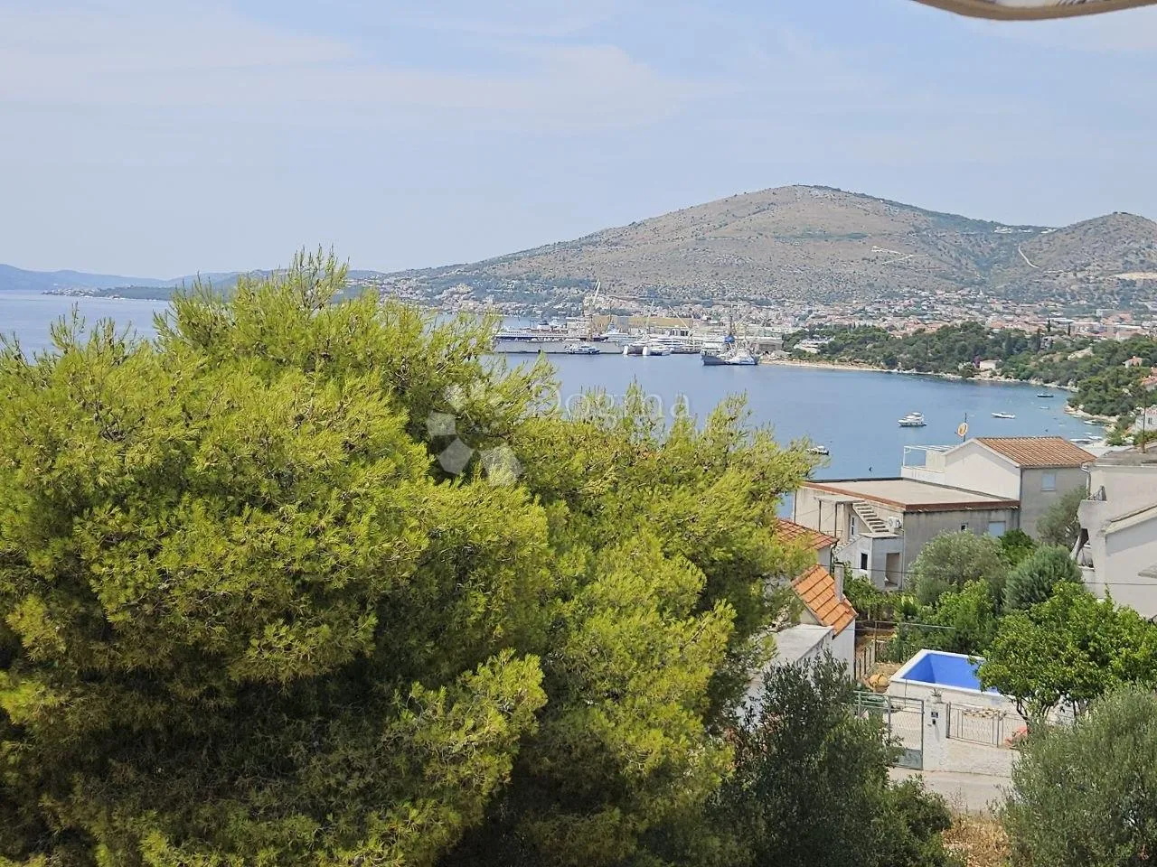apartmanska kuća u okrugu gornjem! o. čiovo - slika 2