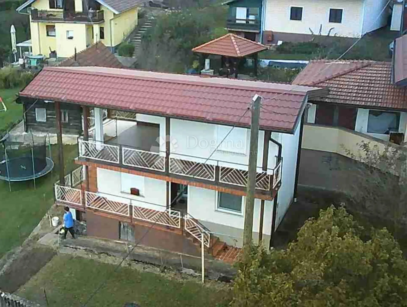 vikendica sa malenom okućnicom iznad tuheljskih toplica - slika 2