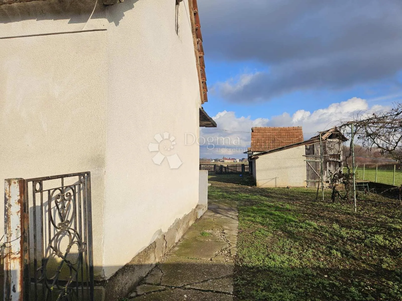 građevinsko zemljište s objektima - slika 4