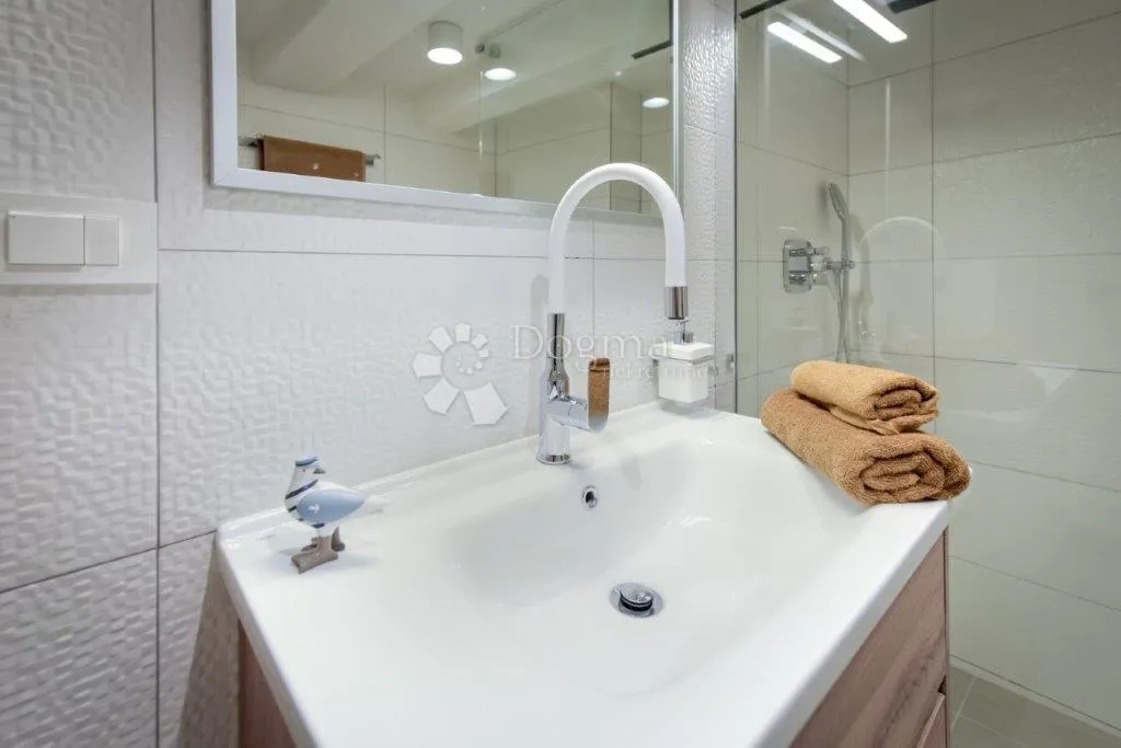 jednosoban apartman u srcu rovinja, bajkoviti stari grad - slika 10