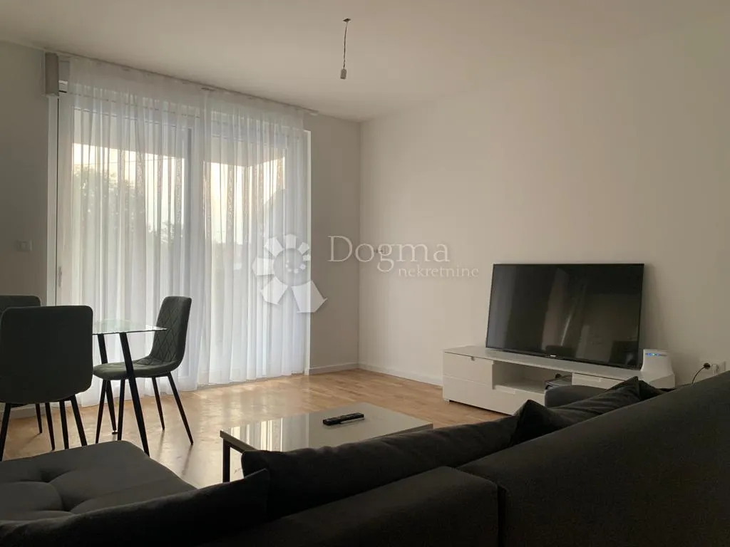 vodice-novogradnja sa garažom, 143m2 - slika 20