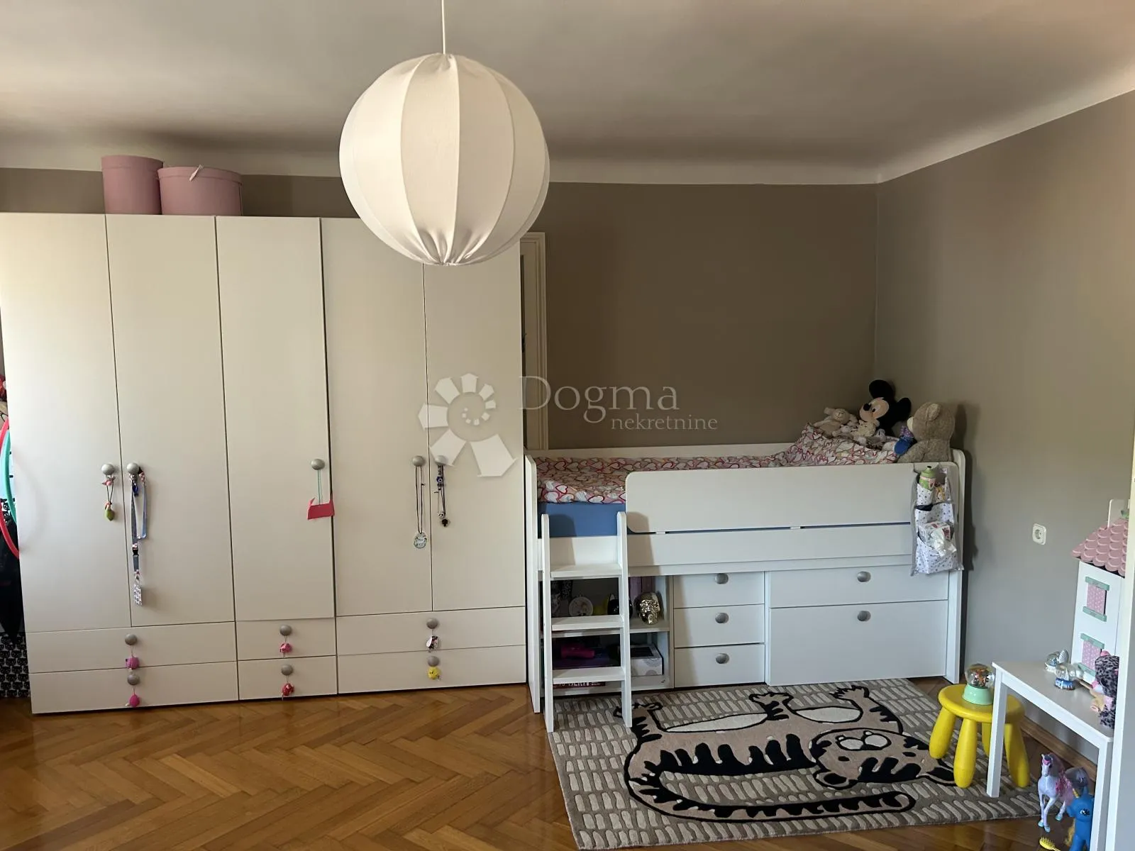 gospodska kuća u bakru - slika 34