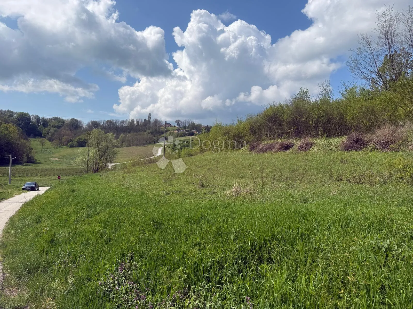 ZEMLJIŠTE 1993 m2 - OKOLICA NOVI MAROF - Gornje Makojišće, Novi Marof