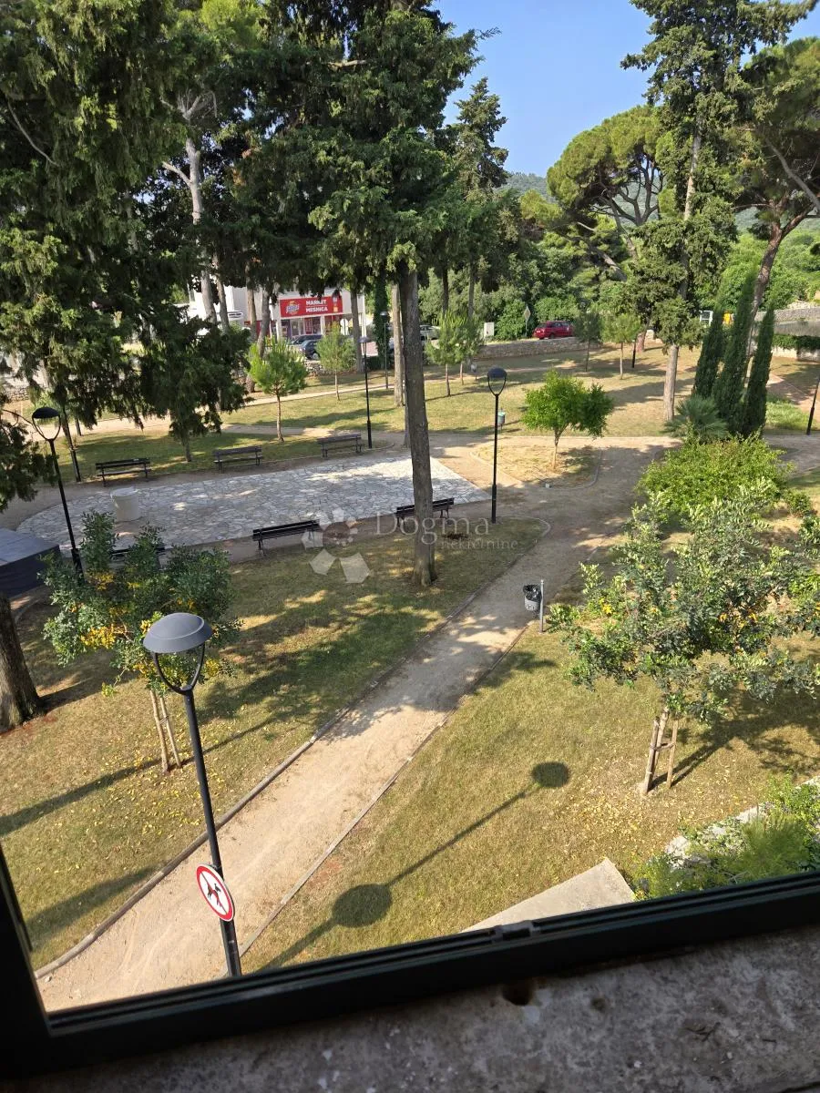 stara kamena villa - slika 2