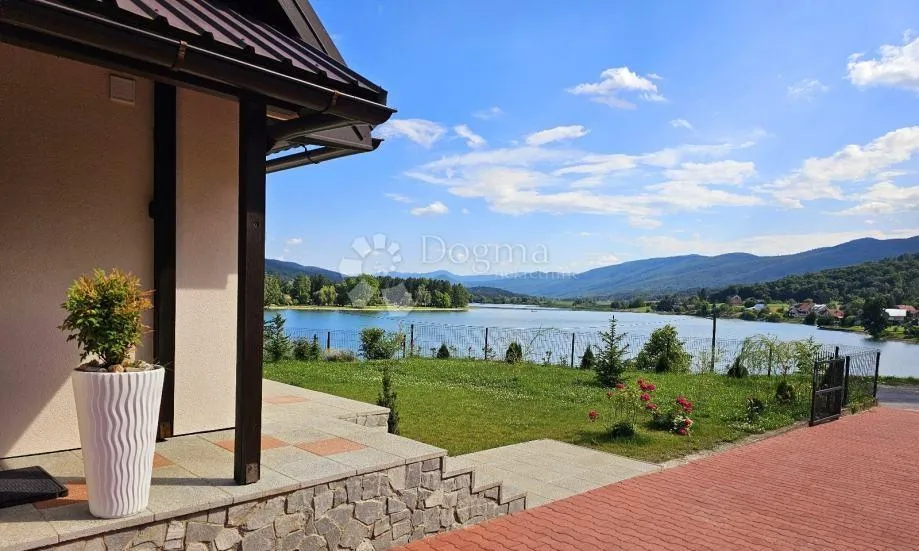 prekrasna kuća na jezeru sabljaci - slika 4