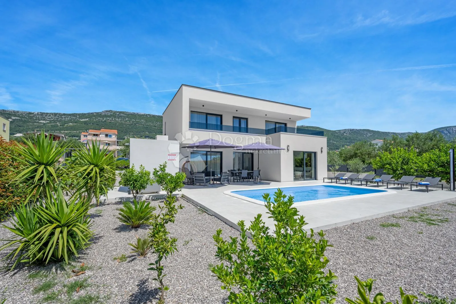 dizajnerska vila kaštela - slika 3