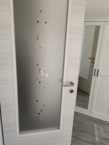 novo adaptiran stan s očaravajućim pogledom na rijeku - slika 7