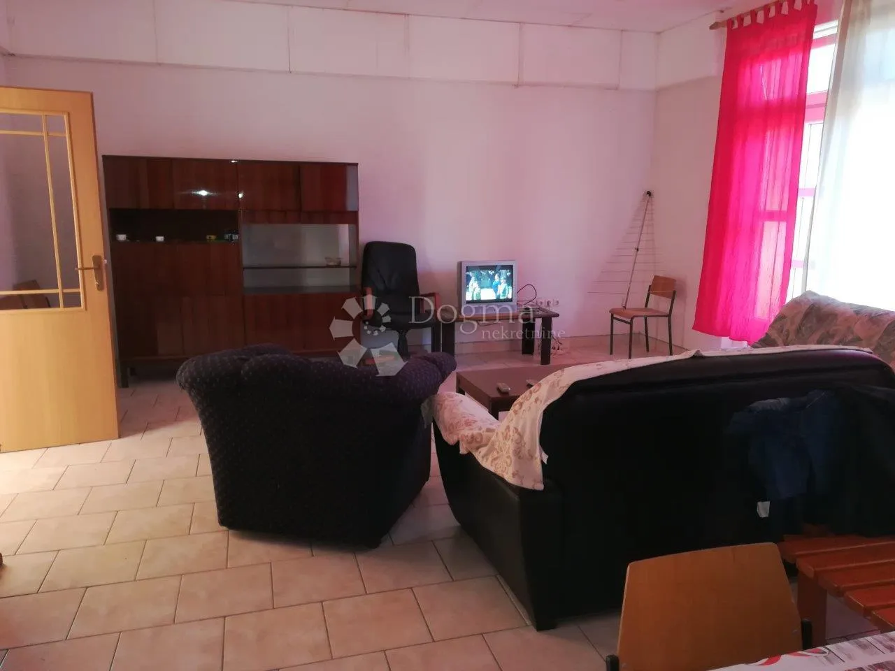prodaje se kuća blizina rijeke like u bilaju - slika 4