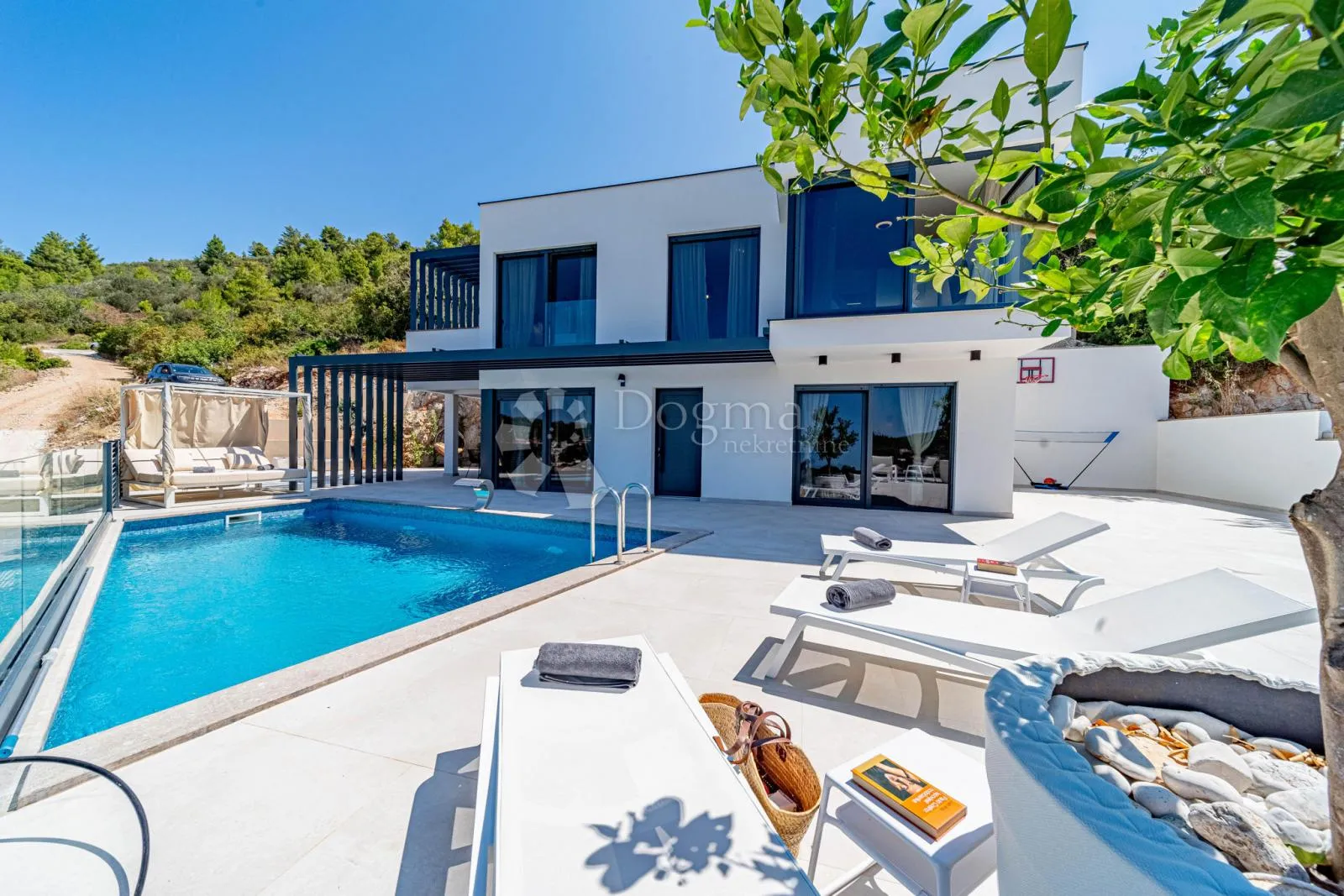 ekskluzivna moderna vila s panoramskim pogledom na more, vela luka - slika 24