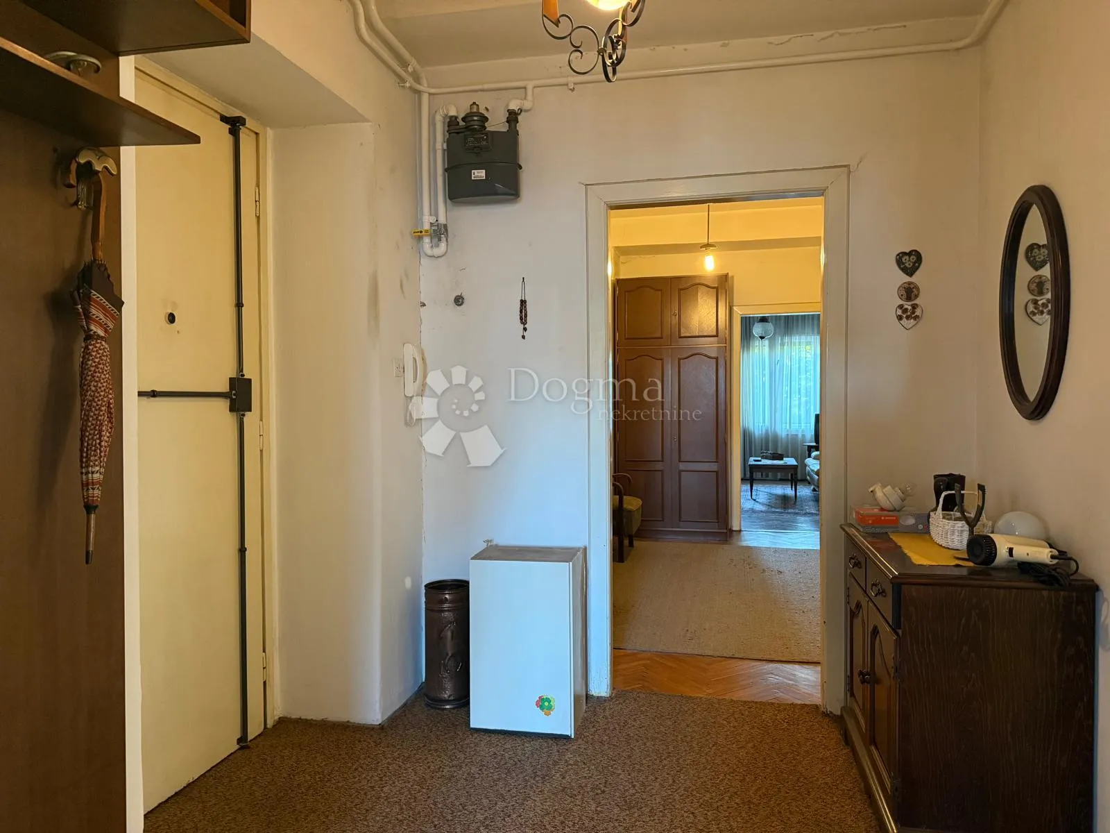 komforan trosobni stan - slika 18