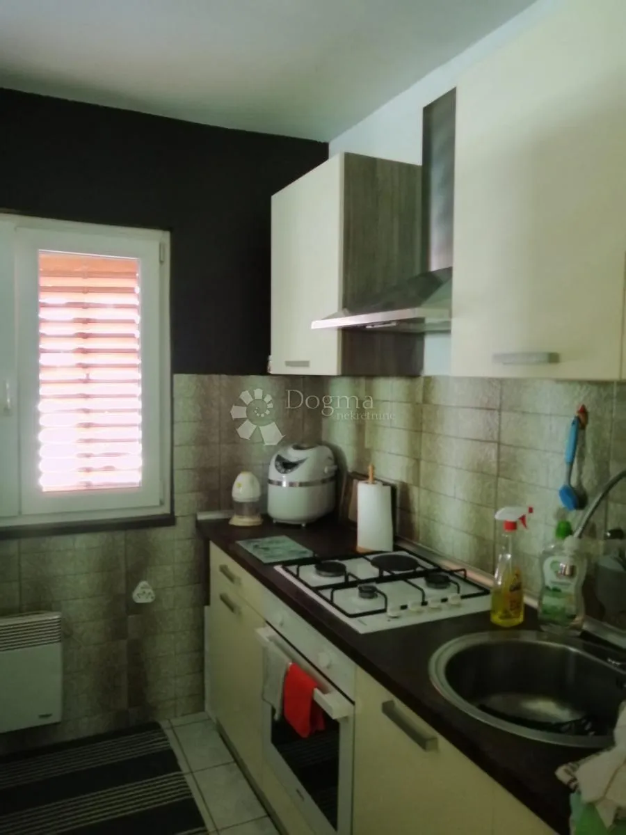 grebaštica - stan u kući - etažno vlasništvo - slika 7