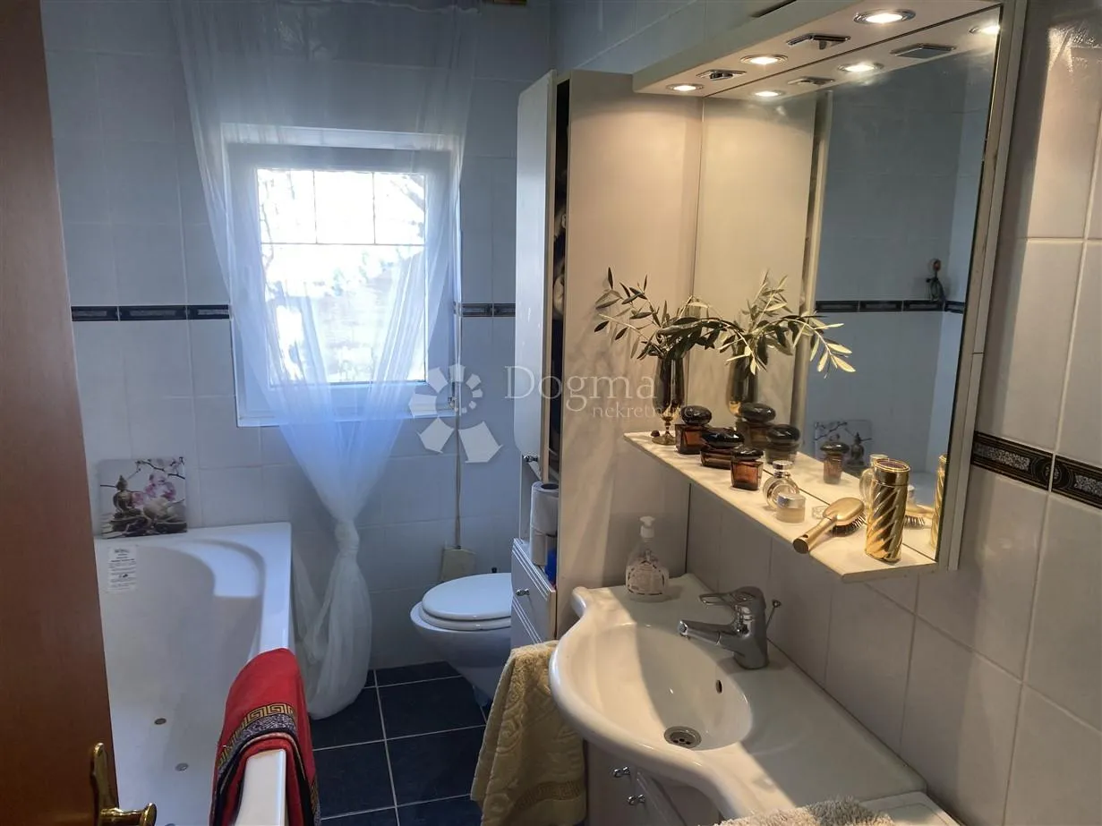 apartmanska kuća, novigrad - slika 9