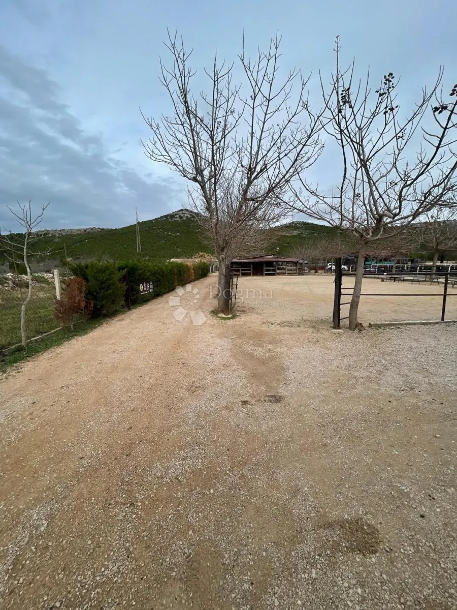 farma u dubravi kod šibenika - slika 7