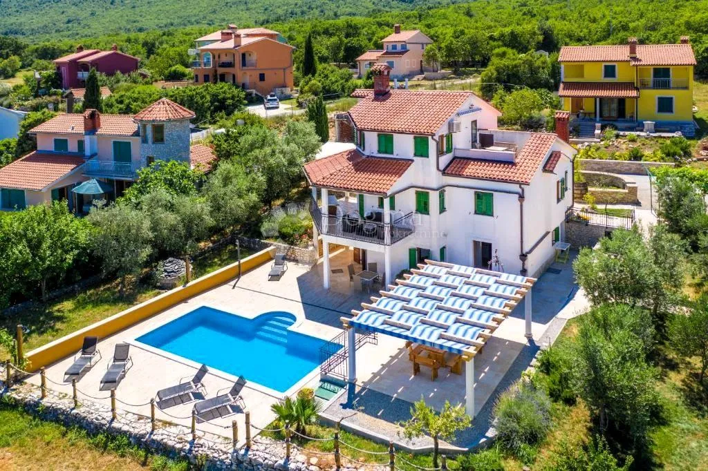 kuća s bazenom i neometanim pogledom na more i otoke! - slika 26