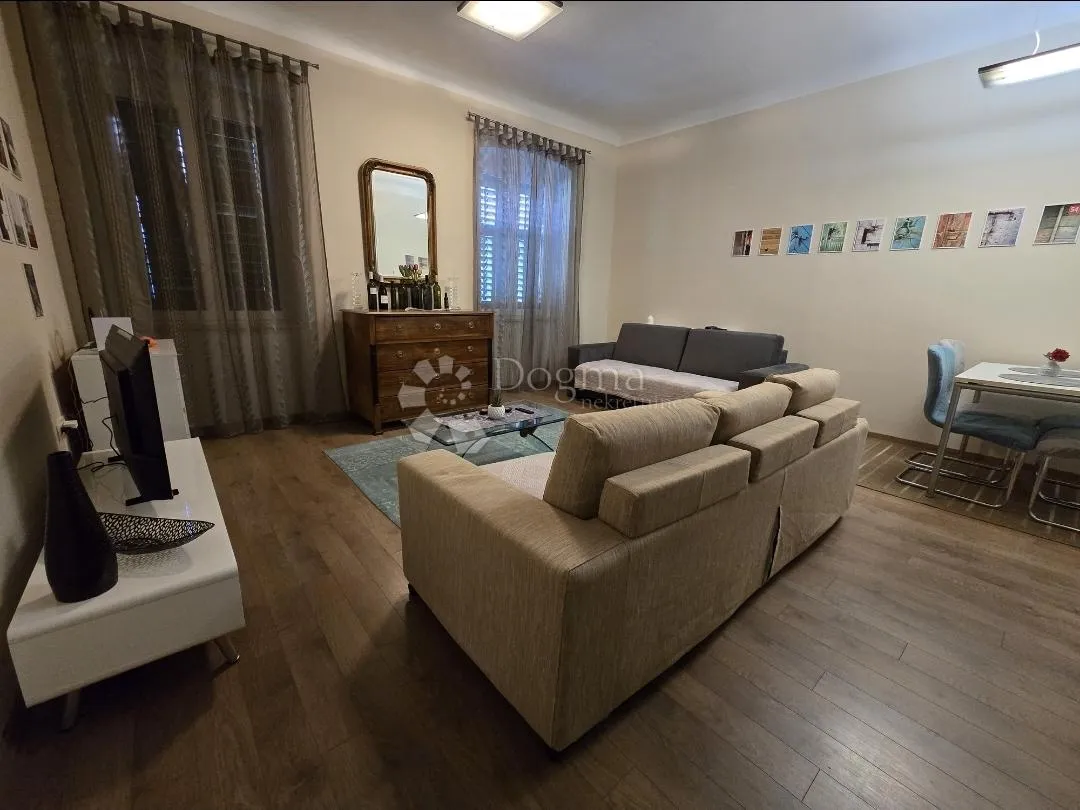 rijeka–strogi centar | dva potpuno uređena apartmana - slika 5