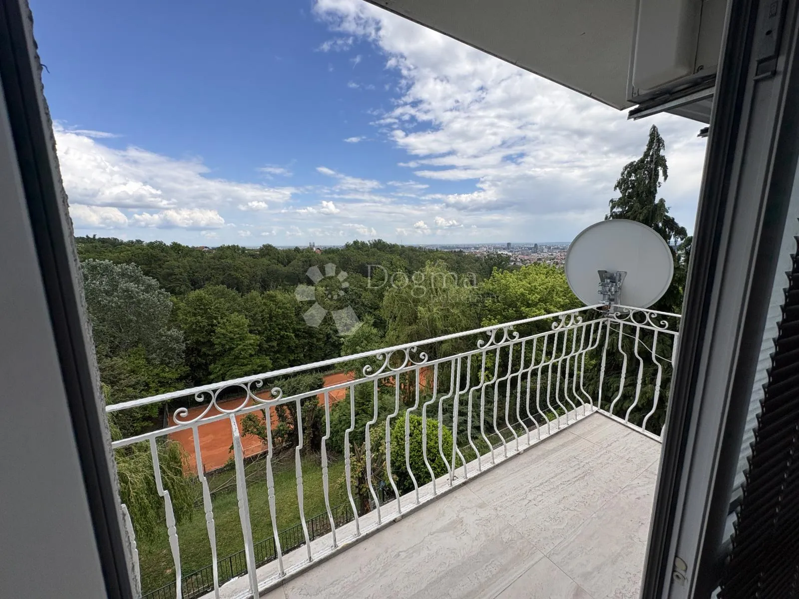 vrhovec 192 m² – panoramski pogled na zagreb, terase, garaža - slika 25