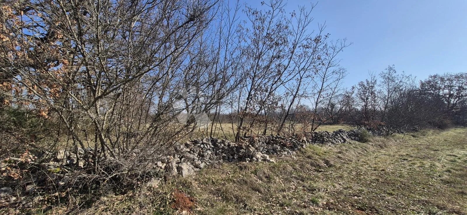 zemljište za sve poljoprivredne namjene na dohvat ruke površine 3552 m2 - slika 17
