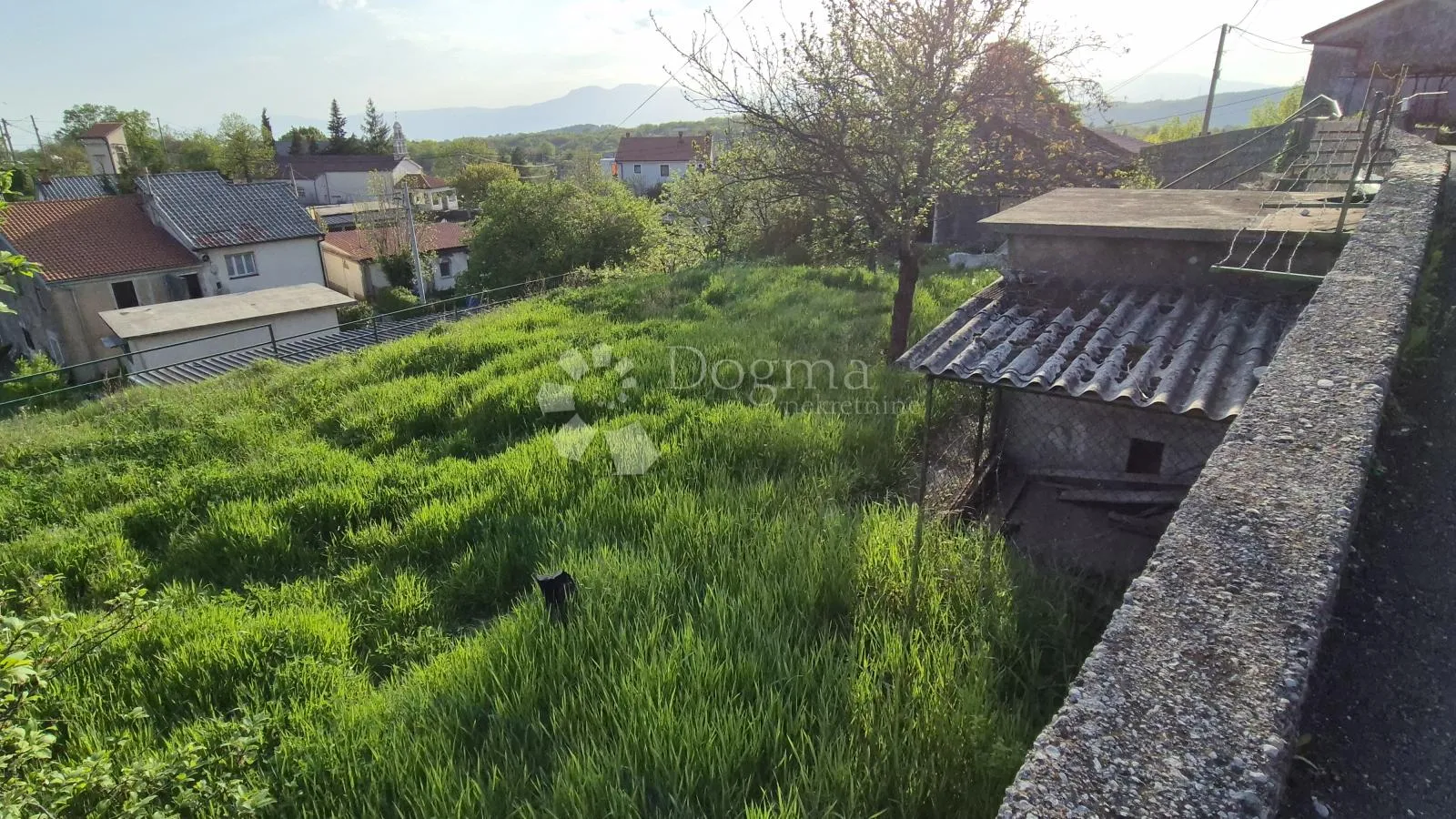 grad grobnik - useljiva kuća sa puno potencijala - slika 16