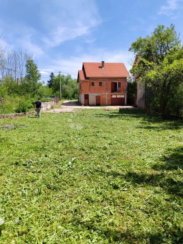 useljiva i opremljena kuća sve novo prilika - slika 2