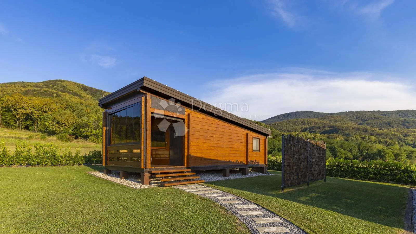 ekskluzivno imanje s kućom, tri bungalova, saunom i bazenom - slika 6