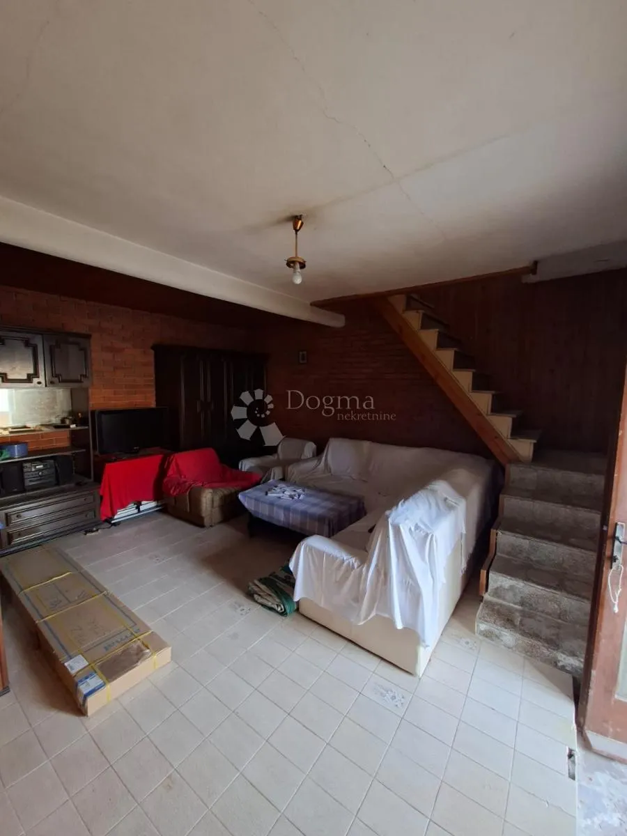brač, postira - kamena kuća 122m² - slika 2