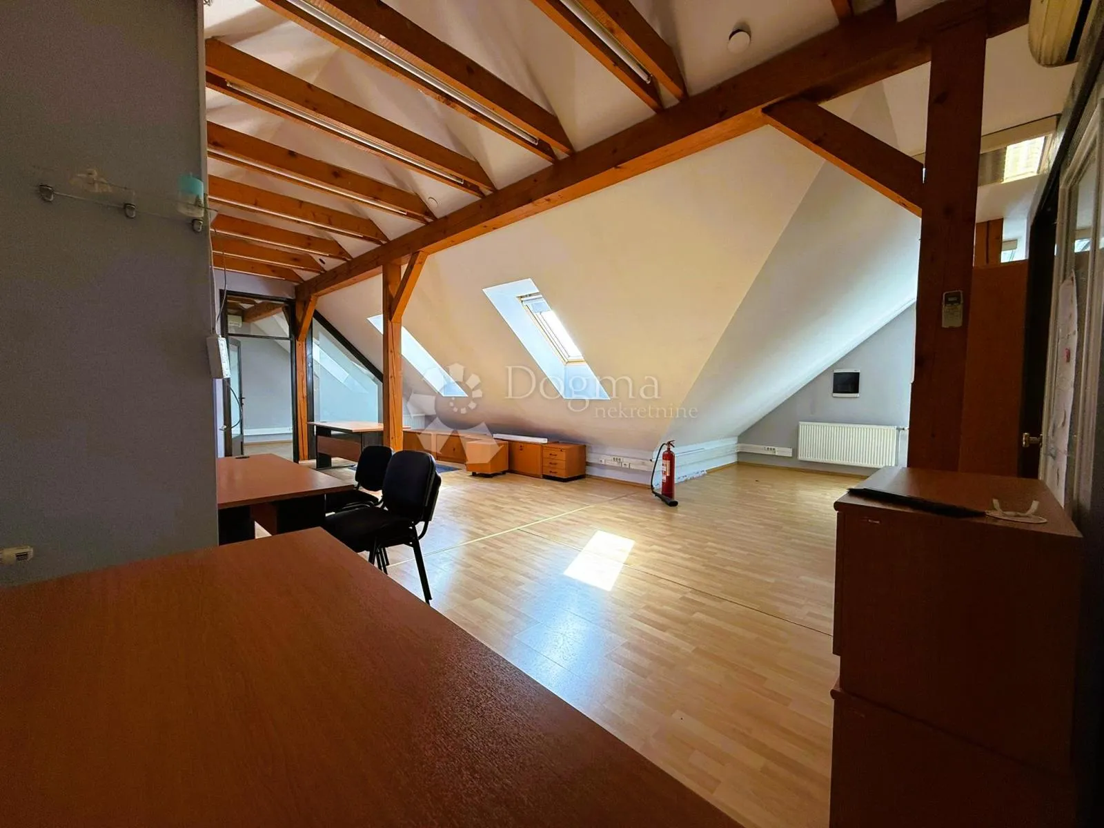 prostor u kojem posao ima mir i fokus - 105 m² - slika 8