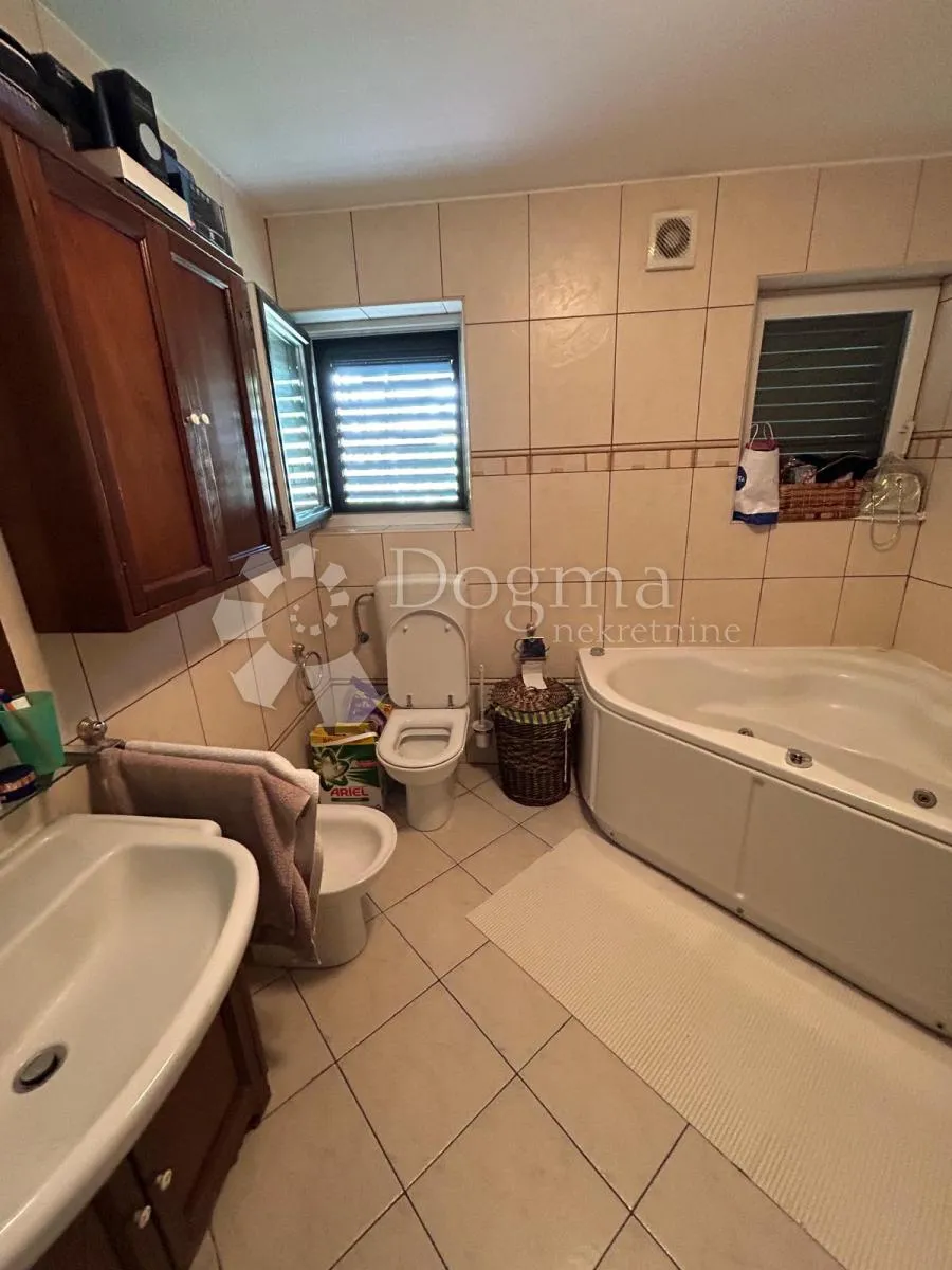ičići, stan, 98m2, balkon s pogledom - slika 5