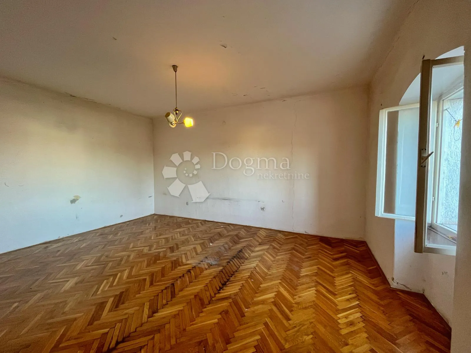 kuća za adaptaciju 85 m od mora, top lokacija - slika 10