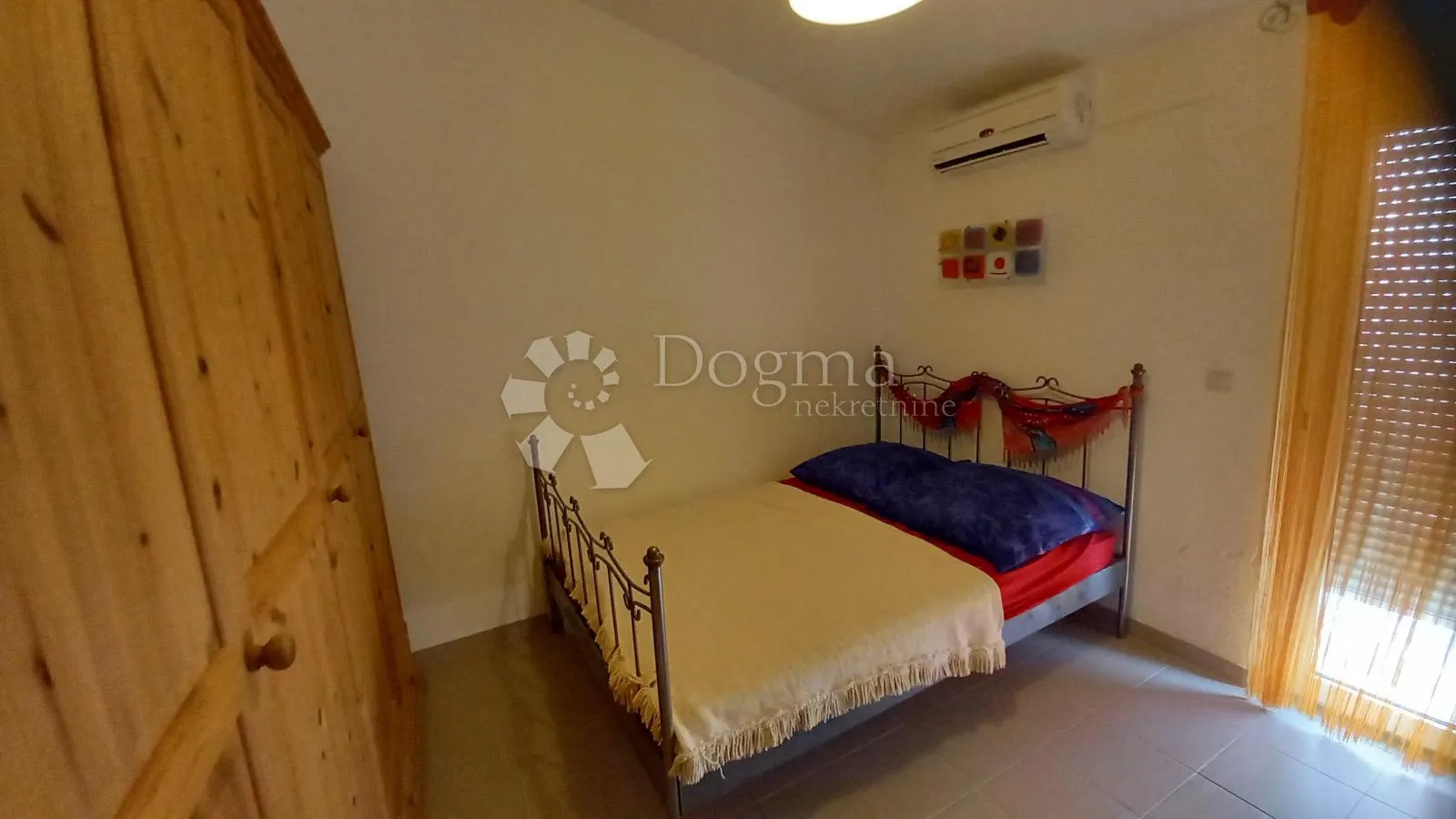 apartmanska kuća sa velikom okućnicom - slika 14