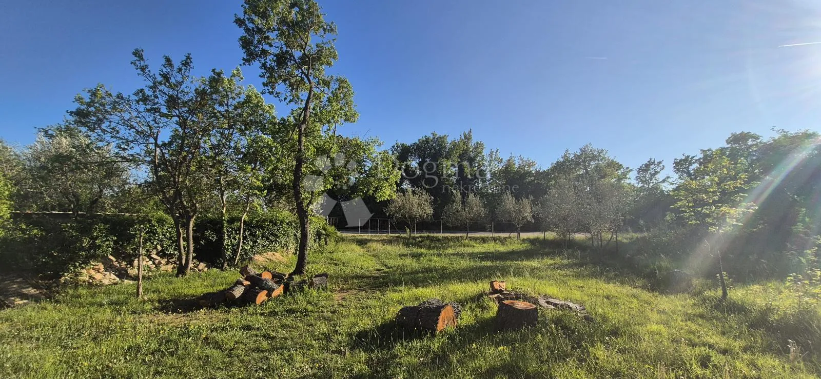 kombinirano građevinsko 950 m2 +poljoprivredno zemljište 1773 m2 - slika 26