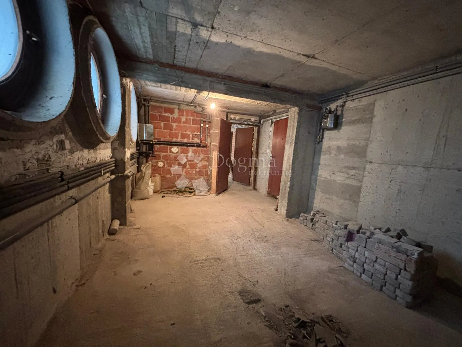 mikulići – odlična investicija, kuća 283 m² s velikim potencijalom - slika 30