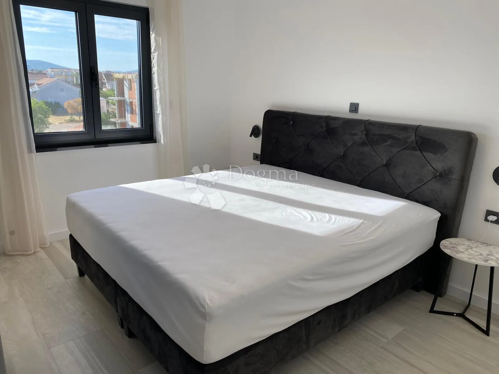 srima - luksuzna apartmanska kuća nadomak mora - slika 12