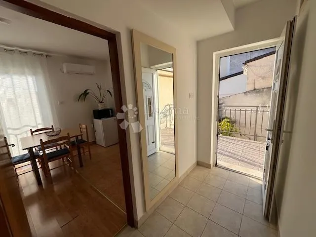 selce,dvije kuće nadomak centra - slika 9