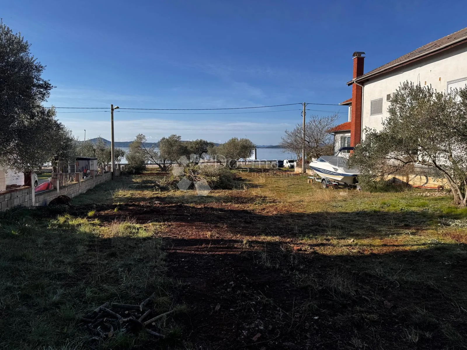 građ. zemljište sukošan(tustica) - 2152 m2, 1.red more - slika 6