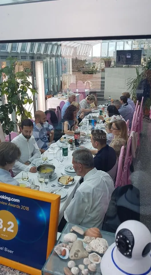 hotel, na samom moru, tražena lokacija - slika 8