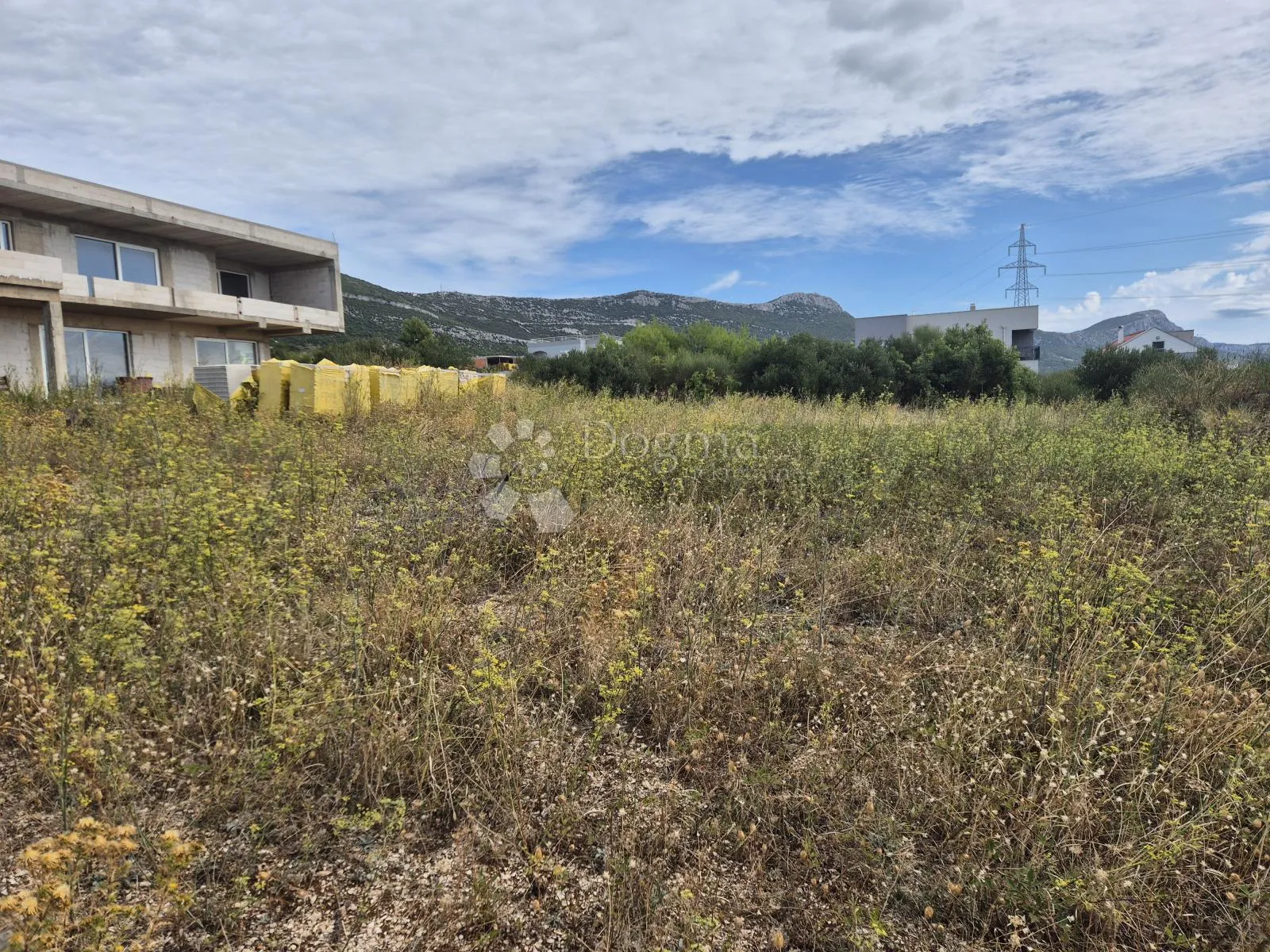 zemljište 2200m2 sa kućom 423m2 - slika 10