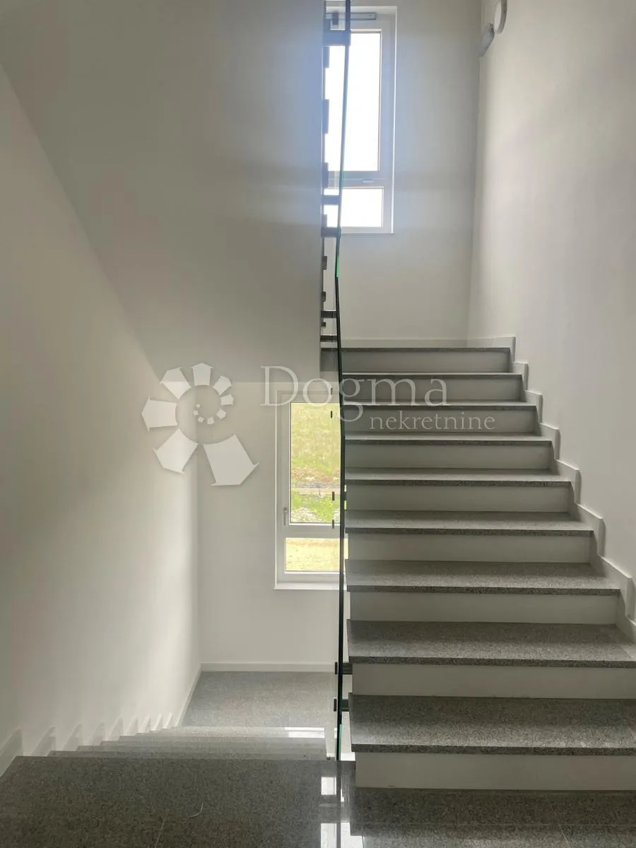 privlaka - apartman na 1. katu s pogledom na more - slika 10