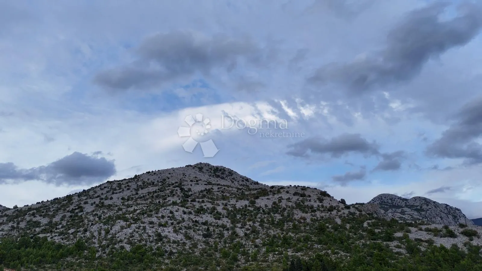zemljište u parku prirode velebit - slika 3