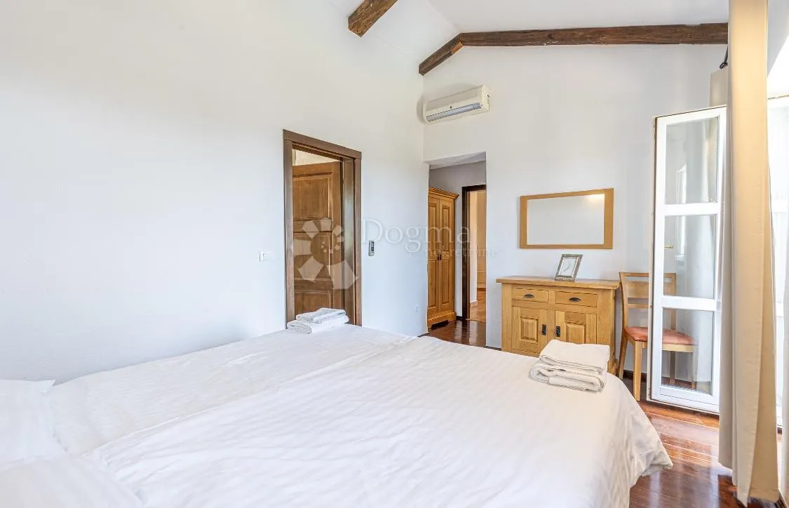 kompleks od 10 vila -heraki -poreč !! - slika 26
