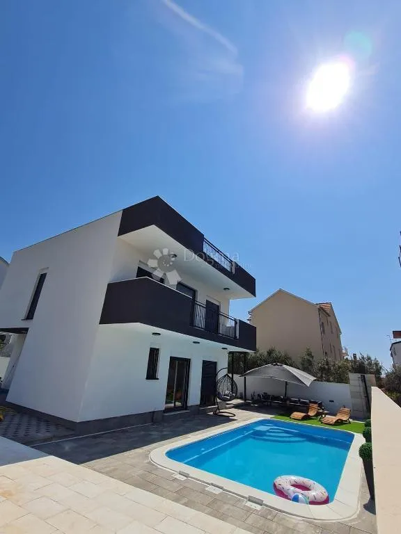 luksuzna vila vodice - slika 2